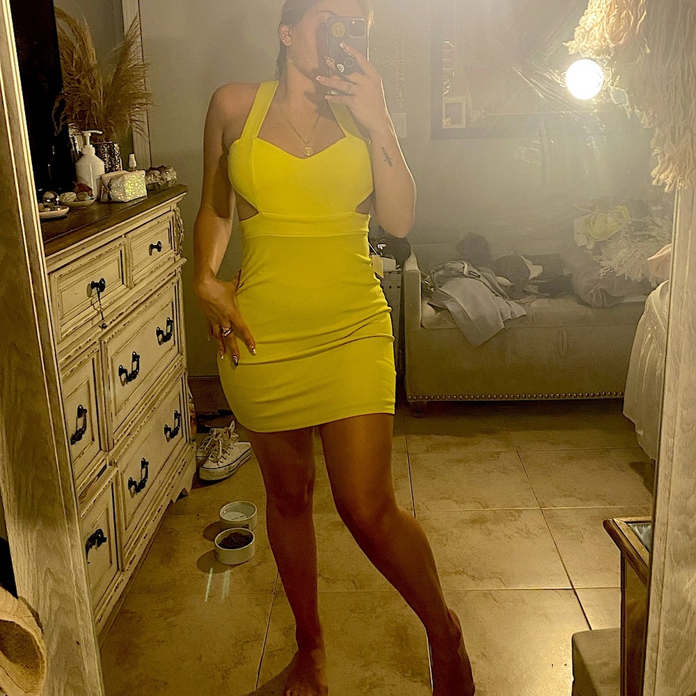 NWT! LUXE Yellow cut out dress